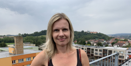 Práce v redakci je akční, ale kolegové mě šetří