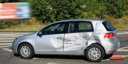 Nedání přednosti omezilo dopravu na výjezdu z Příbrami