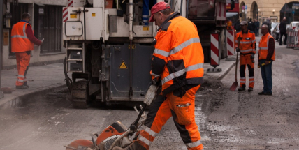 Silničáři opravili po letošní zimě téměř 100 kilometrů silnic