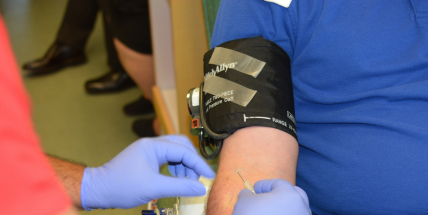 Dárci krve fungují. V Příbrami se s nedostatkem krve nesetkali ani o prázdninách