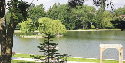 Teplé počasí začíná ovlivňovat kvalitu vody na koupalištích