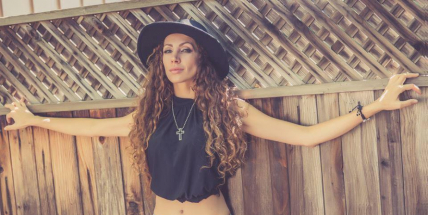 Přijďte si poslechnout Olgu Lounovou. V Příbrami vystoupí zdarma