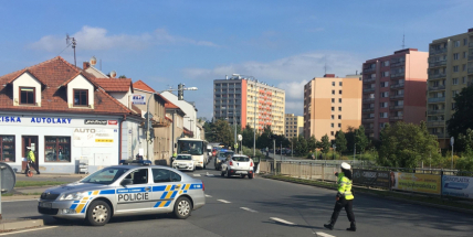V Březnické ulici byl sražen chodec