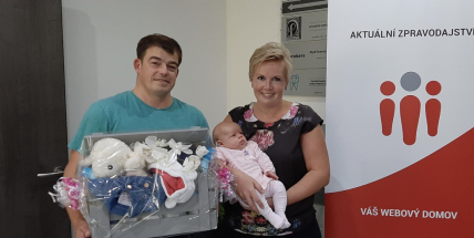 Navštívila nás malá Adrianka, vítězka červencové soutěže o nejkrásnější miminko