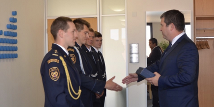 Ministr vnitra ocenil čtyři příslušníky HZS Středočeského kraje