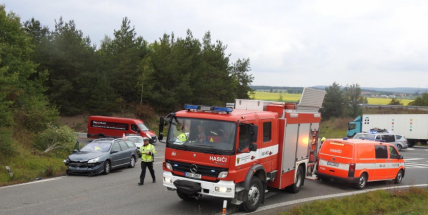 Dopravní nehoda u Dobříše si vyžádala zranění