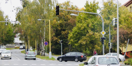 Oprava semaforu v Žežické se protáhne až do října