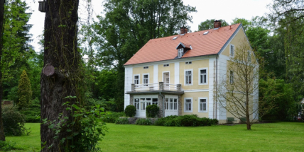 Rada kraje příští týden jmenuje nového ředitele Čapkova památníku