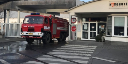 Hasiči likvidovali požár filtračních jednotek v Kovohutích