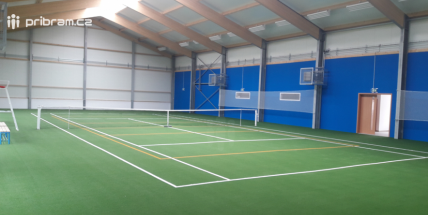 Petrovice u Sedlčan: Mají jen 1400 obyvatel, postavili však sportovní halu za 21 milionu korun