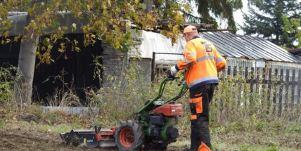 Louka uprostřed města: Nový fenomén se nevyhl ani Příbrami