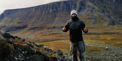 Navštívil osm států, prošlapal jedny boty a přežil otravu jídlem