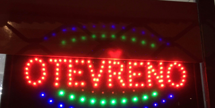 Příbramská radnice chce regulovat reklamu v ulicích