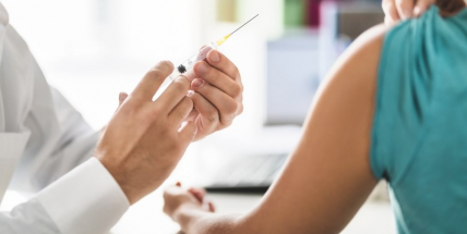 Hygienici varují: V souvislosti s chřipkou v České republice umírá průměrně 1500 osob za rok