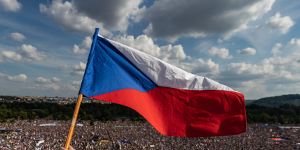 Czech Press Photo vyhrál snímek protestu proti Babišovi. Zavítá prestižní výstava opět i do Příbrami?