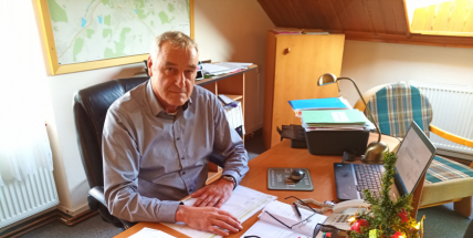 Místo toho, abychom zkrášlovali společný životní prostor, opravujeme to, co někteří naši spoluobčané ničí