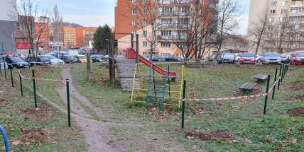 Dětské hřiště v ulici Budovatelů dostane oplocení