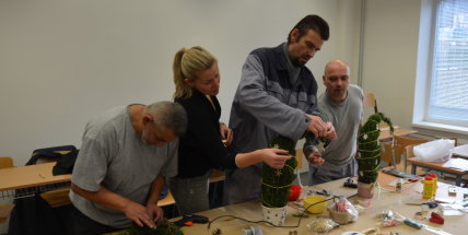 Vánoce ve vězení: Jak odsouzení prožívají adventní čas za mřížemi?