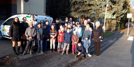 Dětský domov v Solenicích má nový sociální automobil