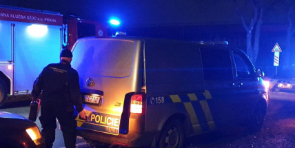 Mladík vylezl na odstavený vagon, po zásahu proudem zemřel