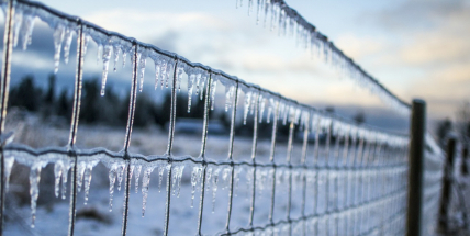 O víkendu se ochladí. Udeří mrazy, sníh napadne i v nížinách