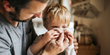 Středočechů s infekcí dýchacích cest opět přibylo. Největší nemocnost je na Příbramsku