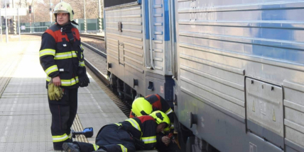 Provoz na hořovickém nádraží omezil požár lokomotivy