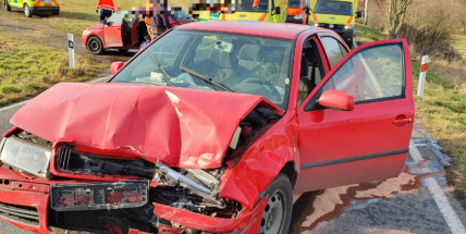 Zranění tří osob si vyžádala nehoda u obce Rybníky