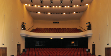 Příbramské divadlo přinese lepší požitek nedoslýchavým divákům