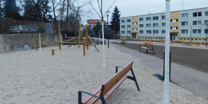 Sedlčany dokončují park vedle modlitebny