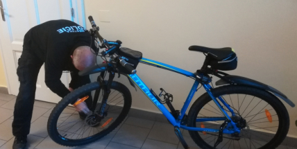 Příbramští strážníci zabezpečili proti odcizení 290 kol a vozíků