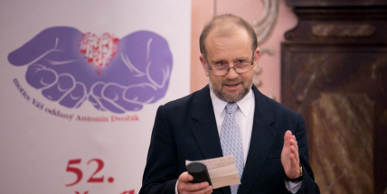 Na 52. ročníku Hudebního festivalu  A. Dvořáka vystoupí umělecké lahůdky