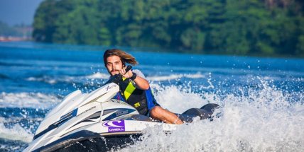 Skútry dostanou na Slapech prostor pro akrobacii a rychlou jízdu