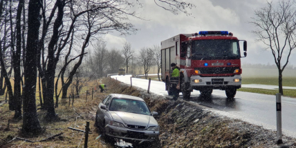 Po dopravní nehodě je u Lázu doprava řízena kyvadlově