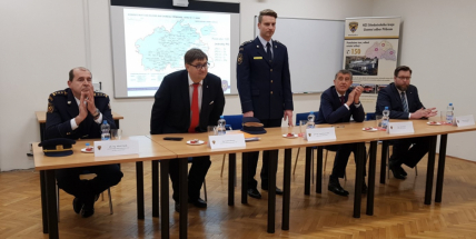 Premiér Babiš zavítal na hasičskou stanici v Příbrami