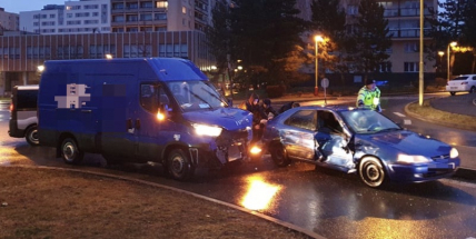 Dopravní nehoda omezila provoz v ulici Karla Kryla
