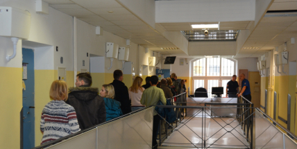 Věznice zavádí měření tělesné teploty všem osobám před vstupem do střežených objektů