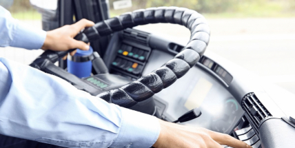 Řidiči autobusů reagují: Žádné dezinfekční gely ani prostředky na čištění jsme nedostali