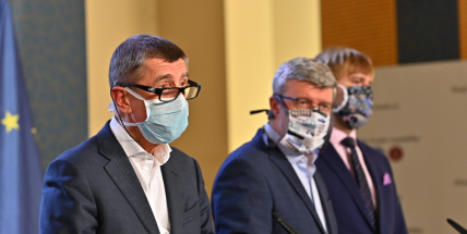 Vláda schválila odpuštění minimálních záloh OSVČ na půl roku