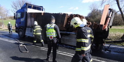 Požár kamionu uzavřel Strakonickou