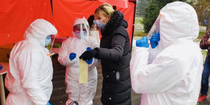 Za sobotu přibylo 170 případů nákazy koronavirem, nemocných je 5905