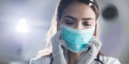 V neděli byl zaznamenán nejmenší nárůst nemocných s covid-19 od začátku epidemie v ČR