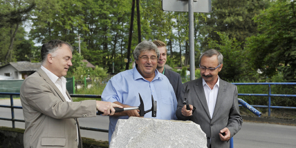 Most přes Litavku bude hotový do září, dnes byla stavba zahájena