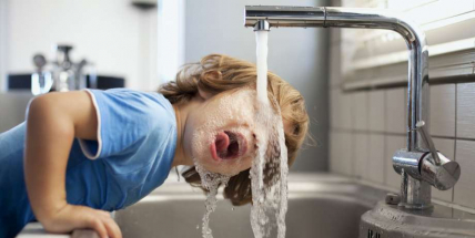 Cena vodného a stočného se snižuje