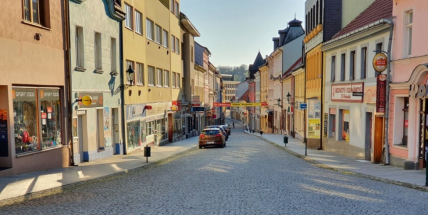 Tržby obchodníků, kromě prodejů motorových vozidel, v březnu meziročně klesly o 8,9 procenta