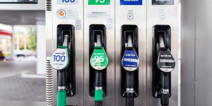 Pohonné hmoty dál zdražily, nad 26 korunami za litr je už i nafta