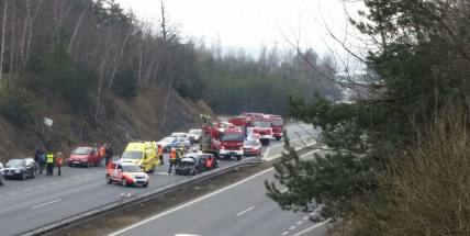 Nehoda u Dobříše uzavřela rychlostní silnici ve směru na Prahu