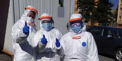 Odměny za dobu epidemie covidu-19 náleží podle odborů všem zdravotníkům