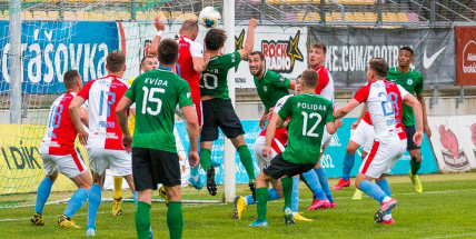 Gól Slavie v Příbrami neměl platit, zápas rozhodčí nezvládli