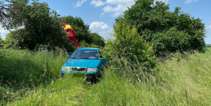 U Hořovic zemřel parašutista, kterému se neotevřel padák. Případem se zabývají kriminalisté